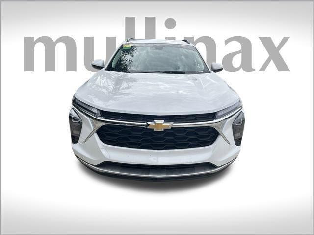 used 2024 Chevrolet Trax car, priced at $22,700