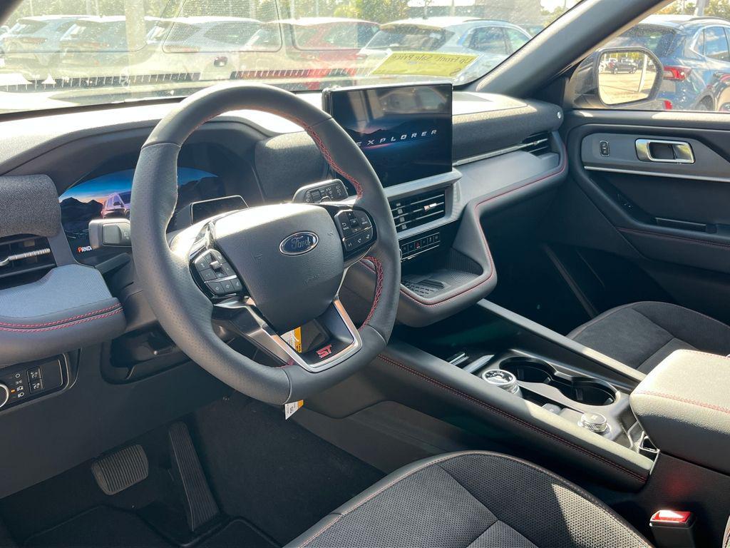 new 2025 Ford Explorer car, priced at $51,507