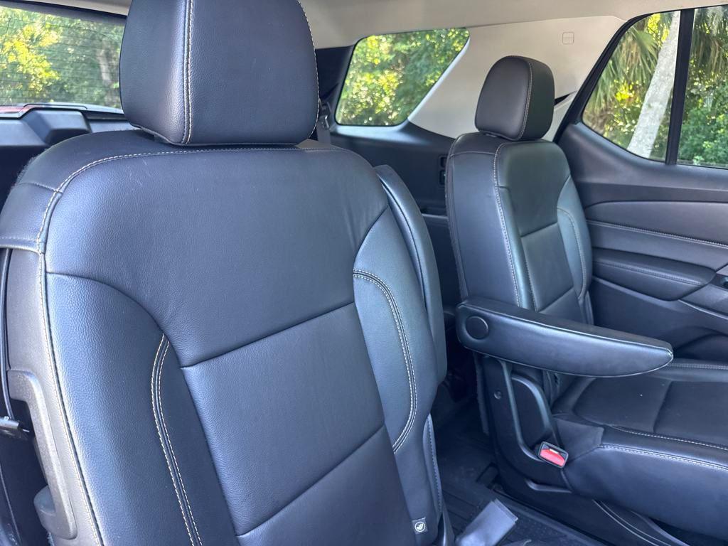 used 2019 Chevrolet Traverse car, priced at $17,600