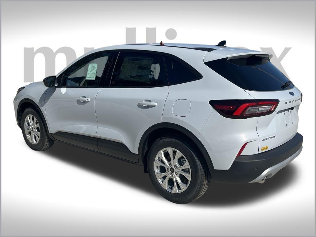 new 2026 Ford Escape car, priced at $29,901