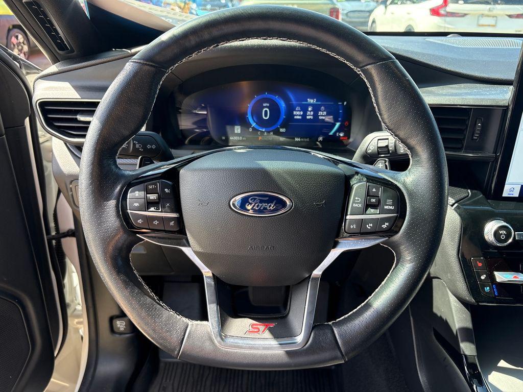 used 2022 Ford Explorer car, priced at $39,000