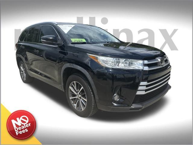 used 2019 Toyota Highlander car, priced at $23,400