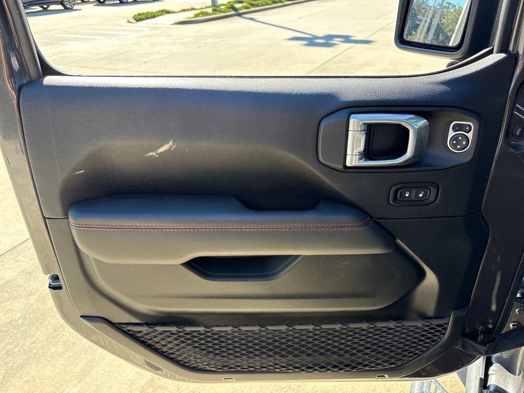 used 2021 Jeep Wrangler Unlimited car, priced at $39,200