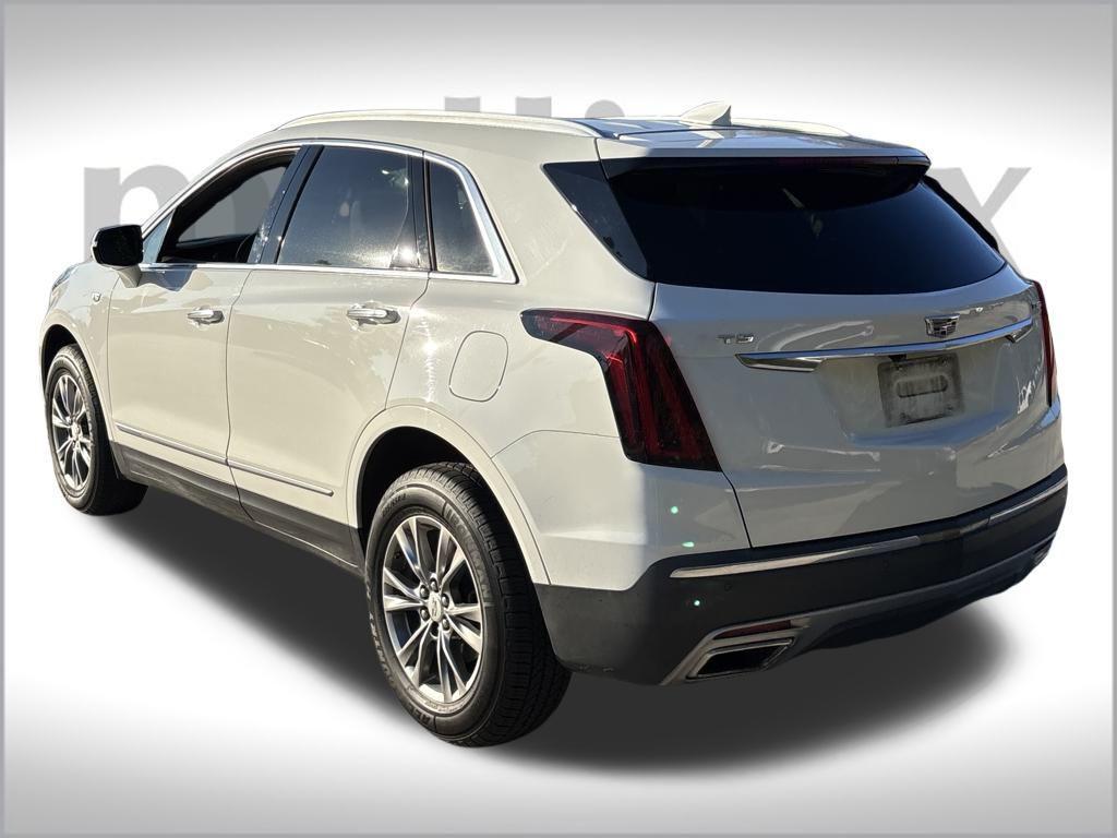 used 2021 Cadillac XT5 car, priced at $19,001