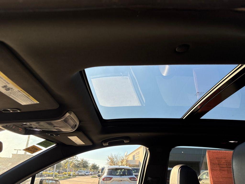 used 2021 Cadillac XT5 car, priced at $19,001