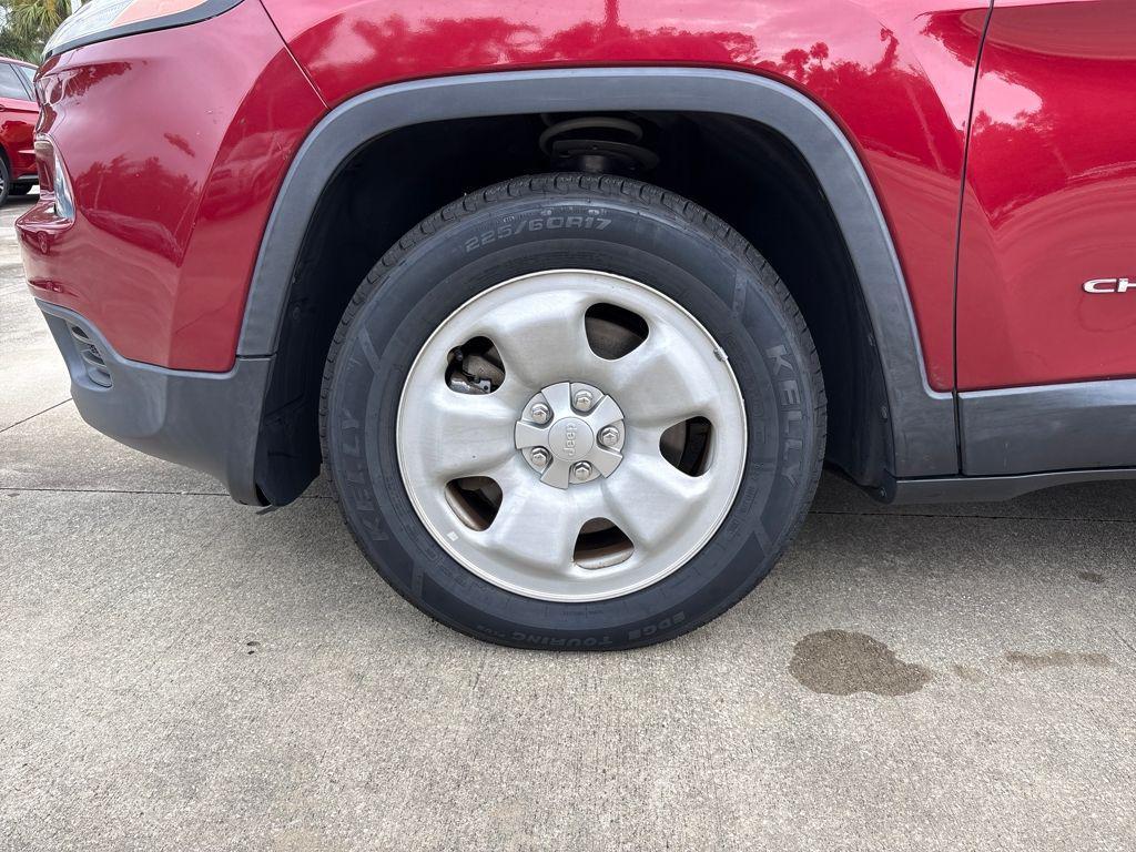 used 2014 Jeep Cherokee car, priced at $8,700