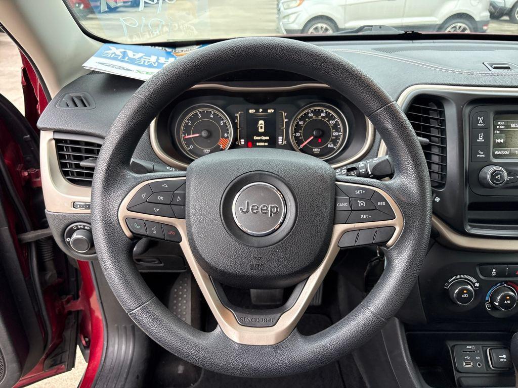 used 2014 Jeep Cherokee car, priced at $8,700