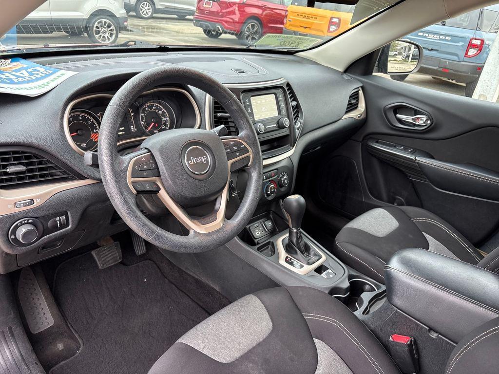 used 2014 Jeep Cherokee car, priced at $8,700