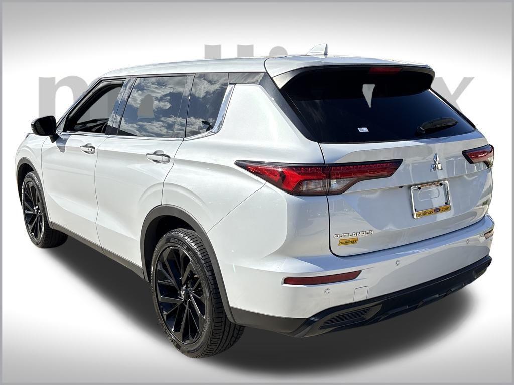 used 2023 Mitsubishi Outlander car, priced at $21,700