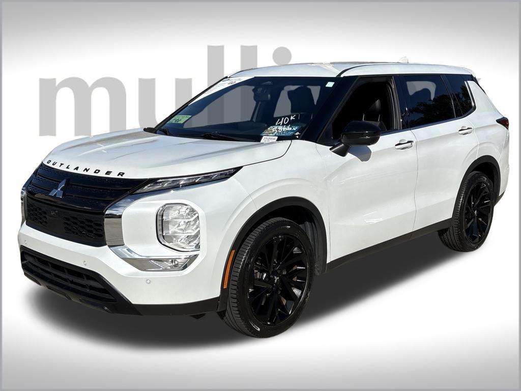 used 2023 Mitsubishi Outlander car, priced at $21,700