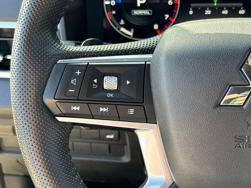 used 2023 Mitsubishi Outlander car, priced at $21,700