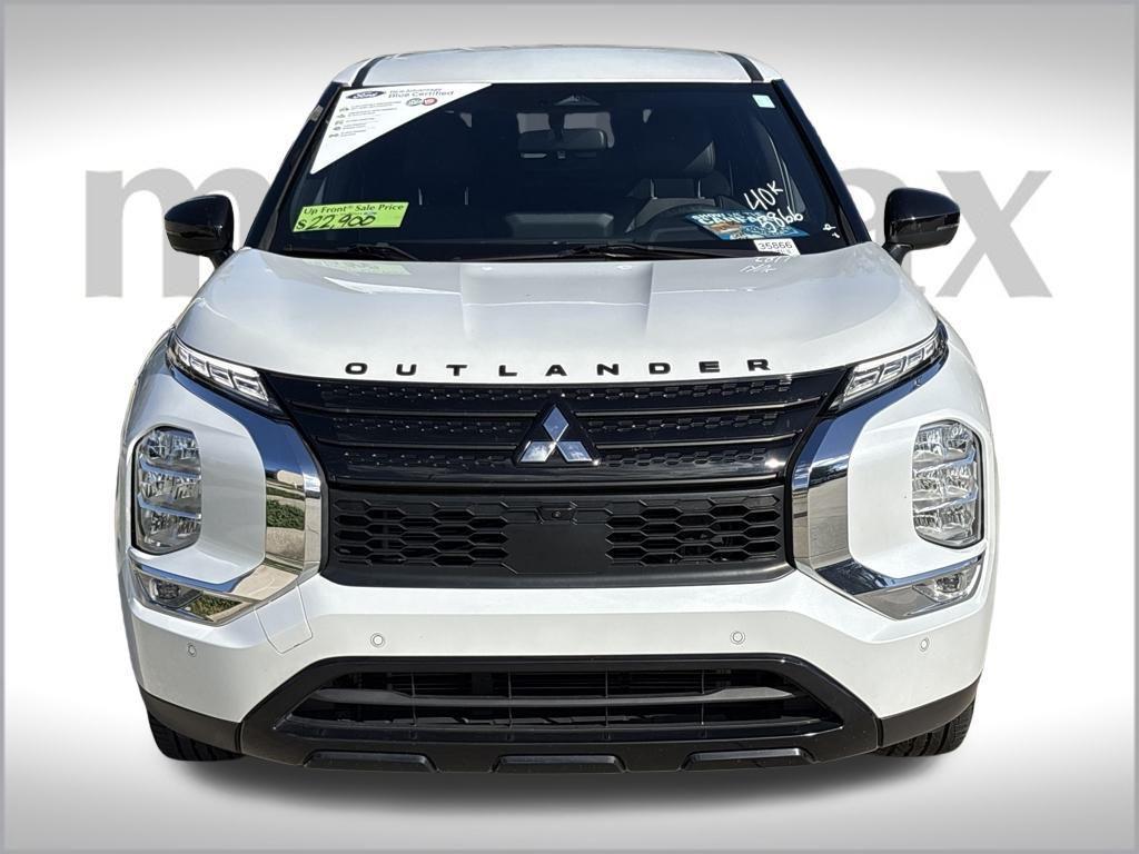 used 2023 Mitsubishi Outlander car, priced at $21,700