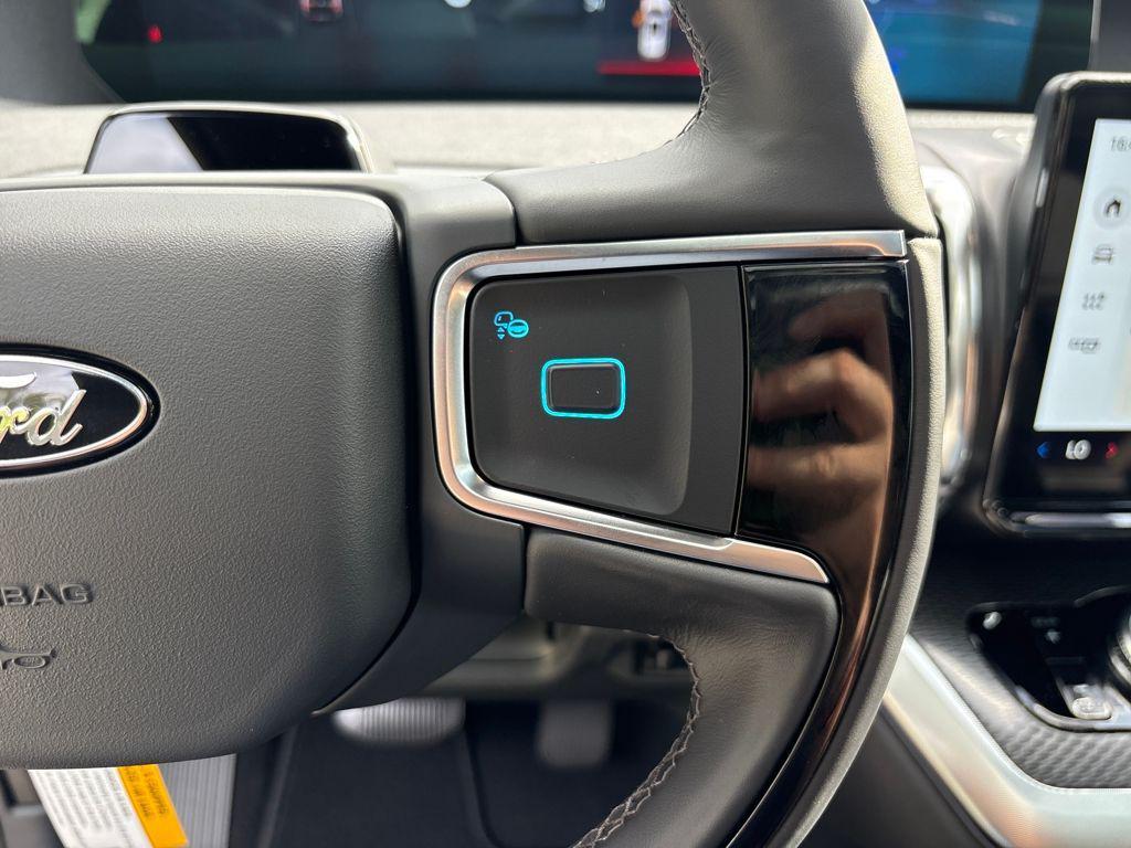 new 2025 Ford Expedition Max car, priced at $84,115