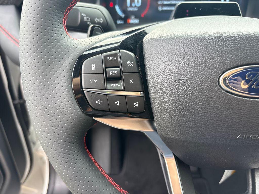 new 2025 Ford Explorer car, priced at $54,174