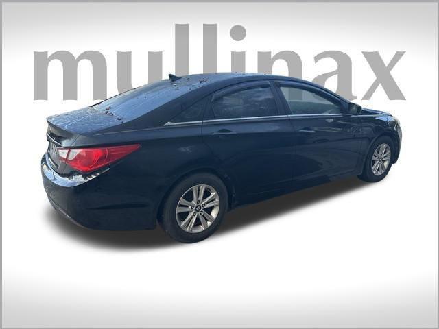 used 2011 Hyundai Sonata car, priced at $5,899