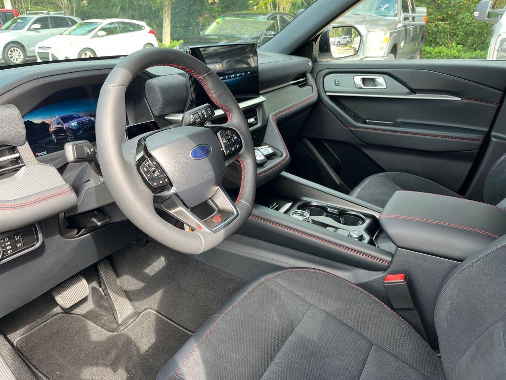 new 2025 Ford Explorer car, priced at $52,254