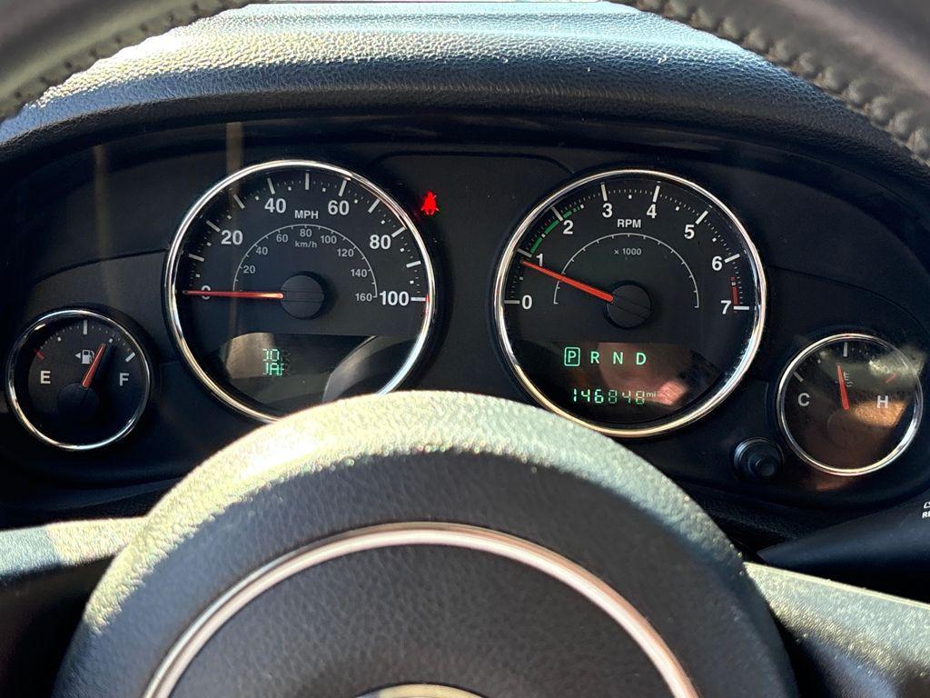 used 2015 Jeep Wrangler Unlimited car, priced at $13,400