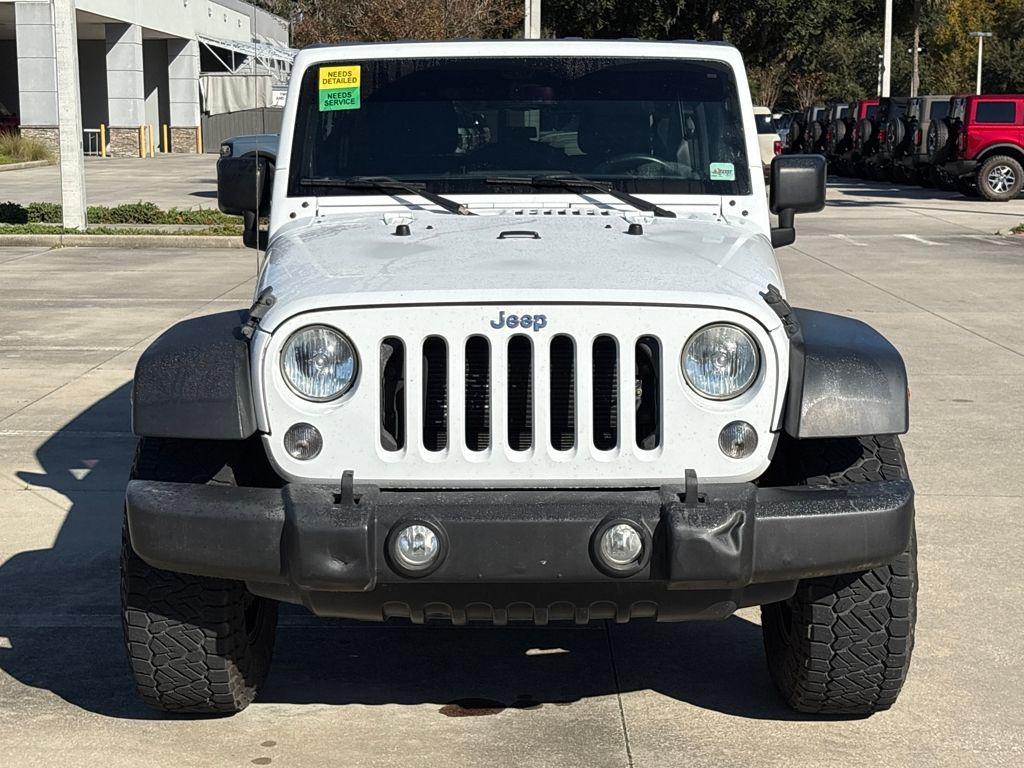 used 2015 Jeep Wrangler Unlimited car, priced at $13,400
