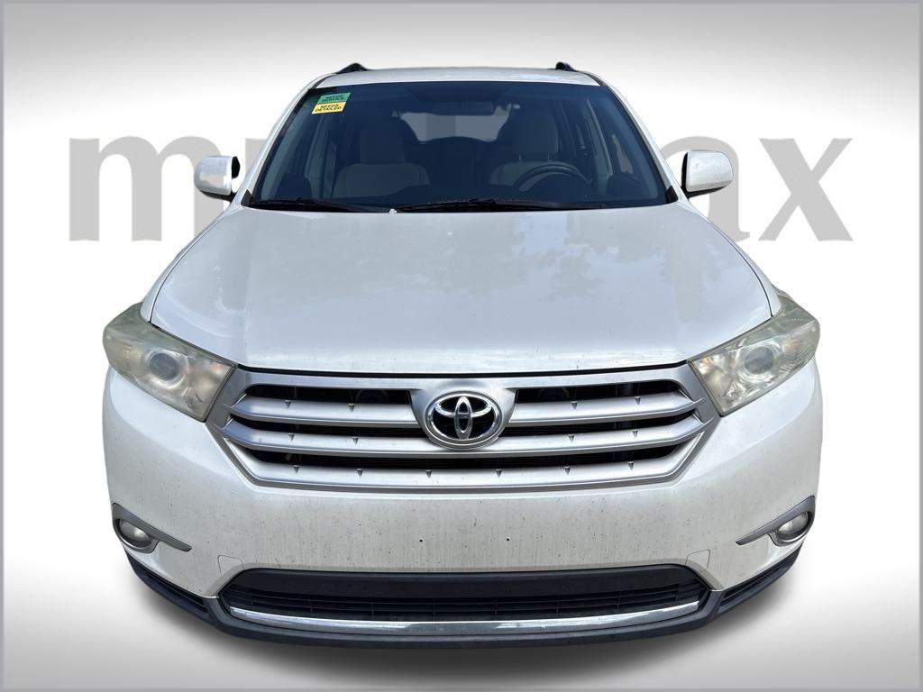 used 2013 Toyota Highlander car, priced at $9,991