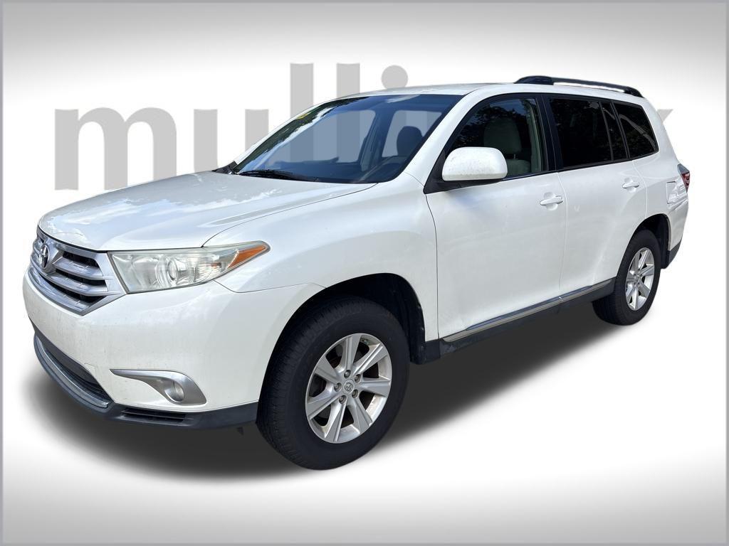 used 2013 Toyota Highlander car, priced at $9,991
