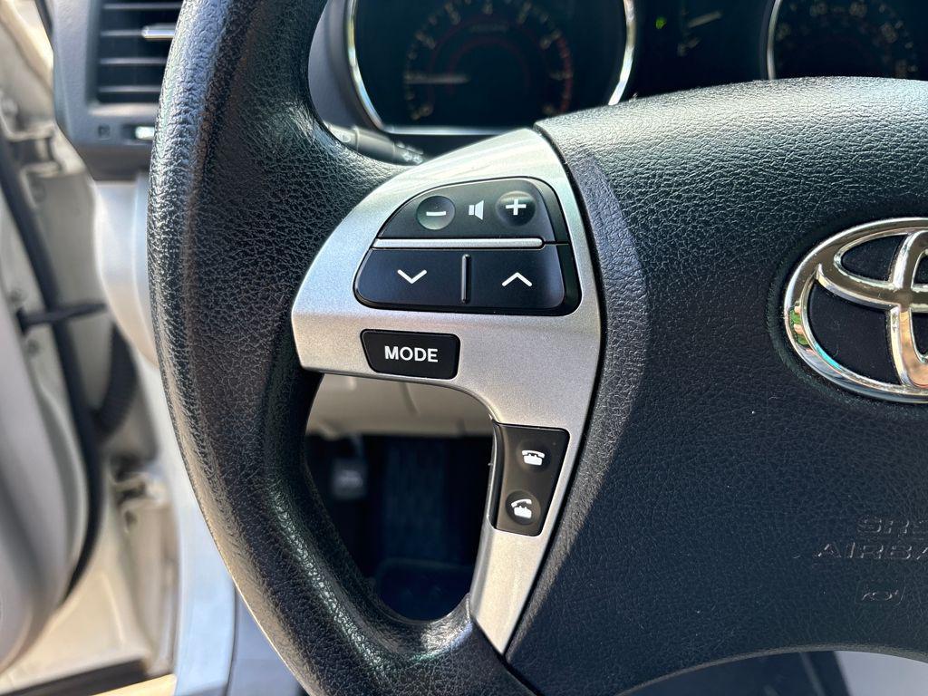 used 2013 Toyota Highlander car, priced at $9,991