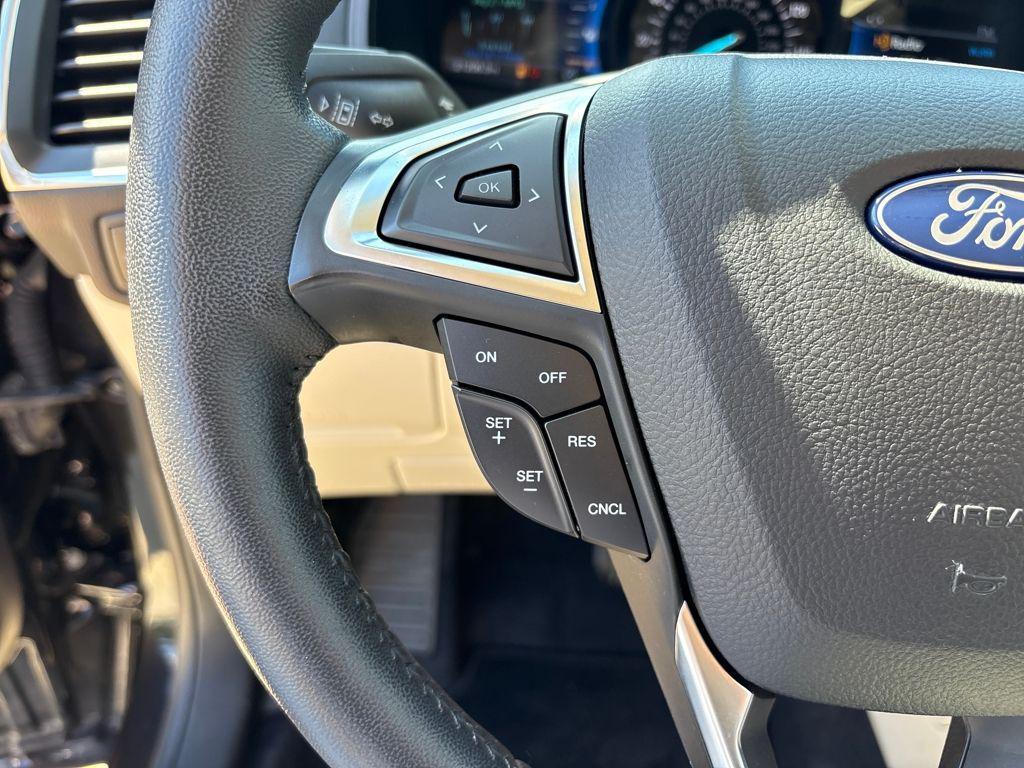 used 2024 Ford Edge car, priced at $30,500