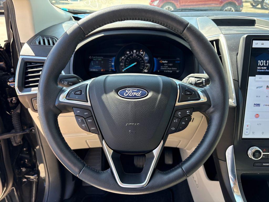 used 2024 Ford Edge car, priced at $30,500