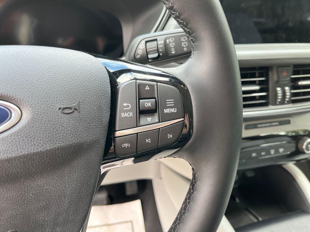 new 2025 Ford Escape PHEV car, priced at $33,275