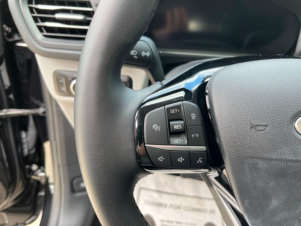 new 2025 Ford Escape PHEV car, priced at $33,275