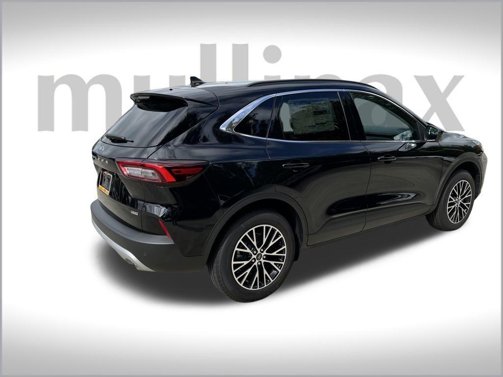 new 2025 Ford Escape PHEV car, priced at $33,275