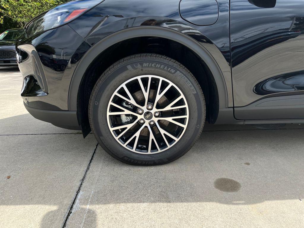 new 2025 Ford Escape PHEV car, priced at $33,275
