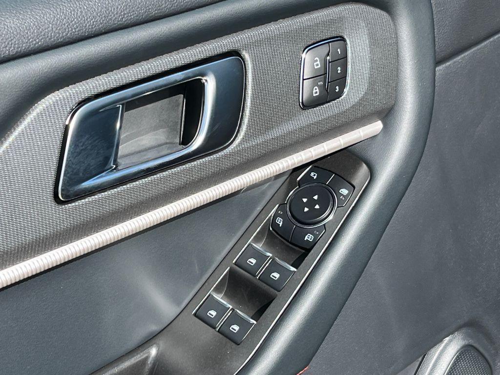 new 2025 Ford Explorer car, priced at $44,505