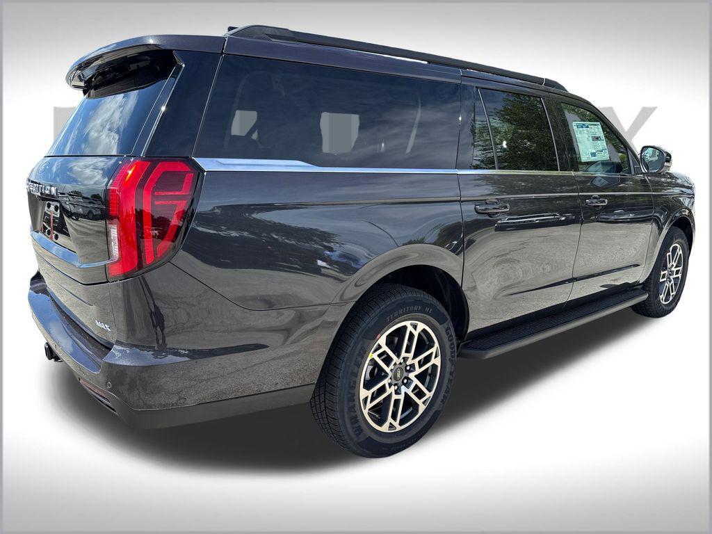new 2025 Ford Expedition Max car, priced at $70,665