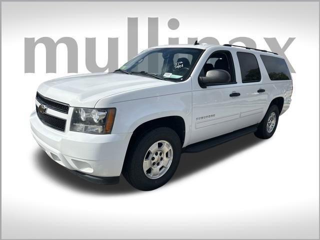 used 2009 Chevrolet Suburban car, priced at $12,200