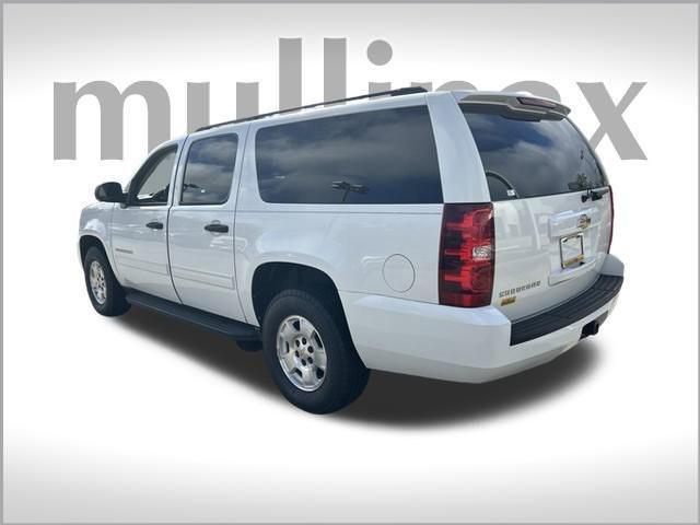 used 2009 Chevrolet Suburban car, priced at $12,200