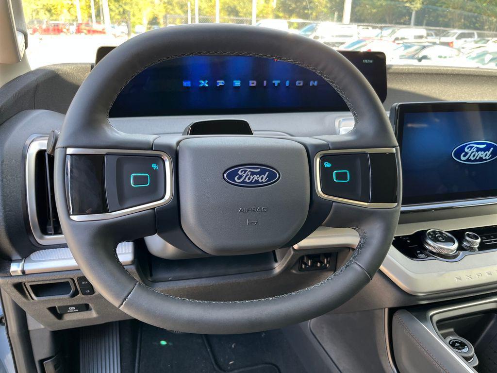 new 2025 Ford Expedition Max car, priced at $71,137
