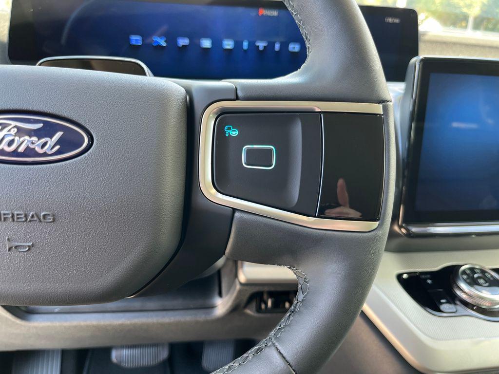 new 2025 Ford Expedition Max car, priced at $71,137