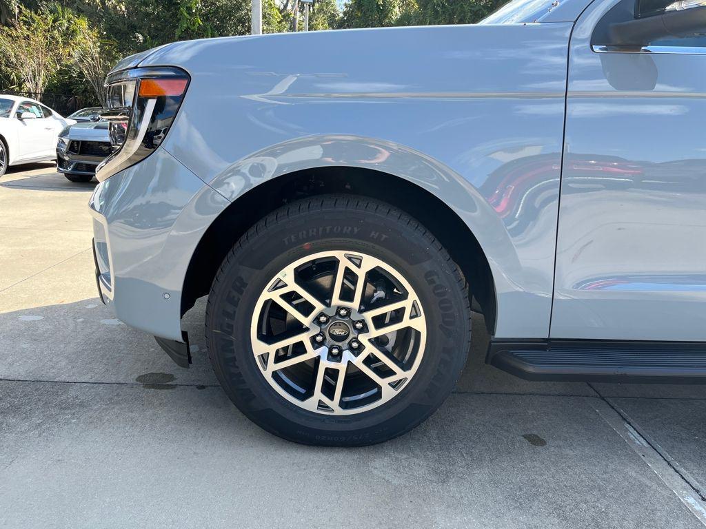 new 2025 Ford Expedition Max car, priced at $71,137
