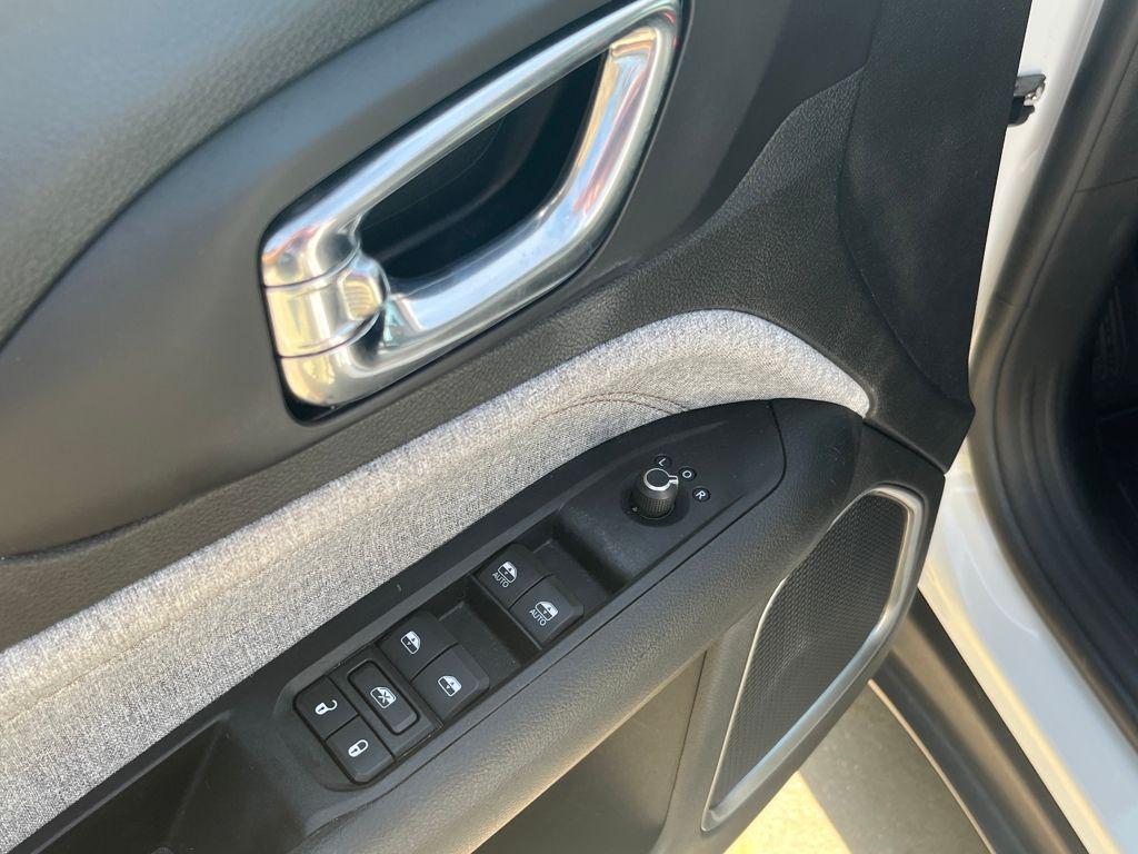 used 2022 Jeep Compass car, priced at $20,500