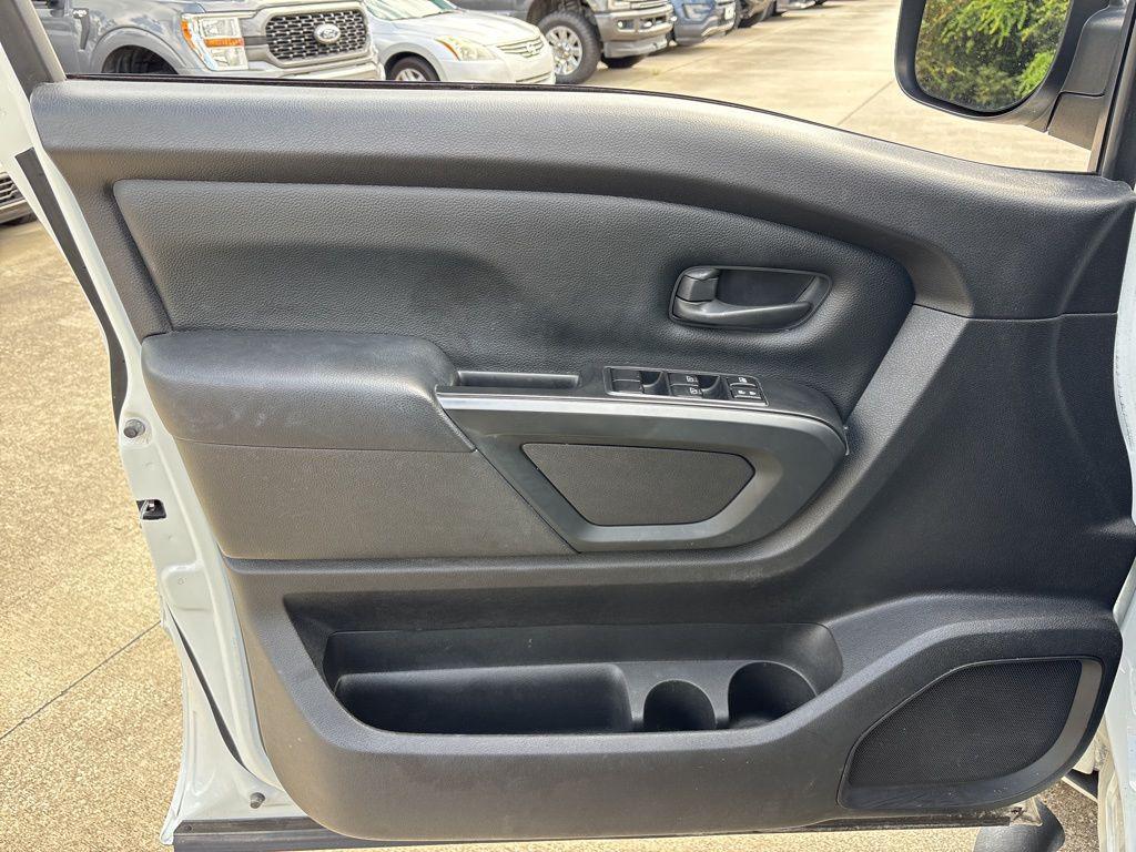 used 2021 Nissan Titan car, priced at $25,600