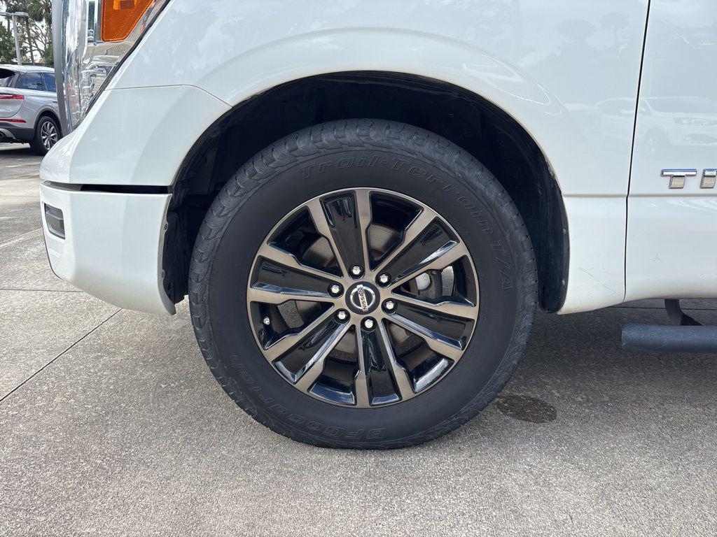 used 2021 Nissan Titan car, priced at $25,600