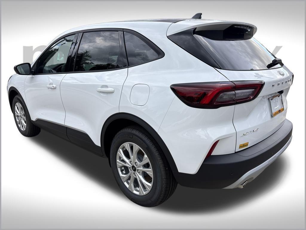 new 2025 Ford Escape car, priced at $27,749