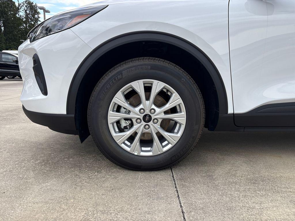 new 2025 Ford Escape car, priced at $27,749