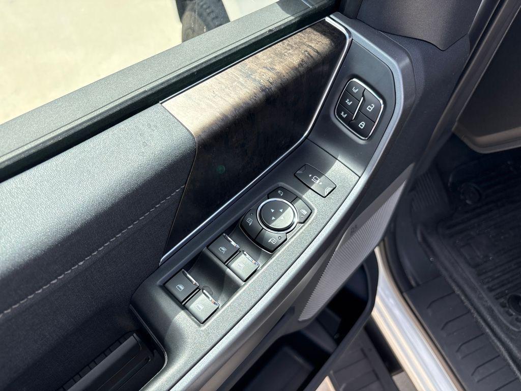 new 2025 Ford F-350 car, priced at $88,137