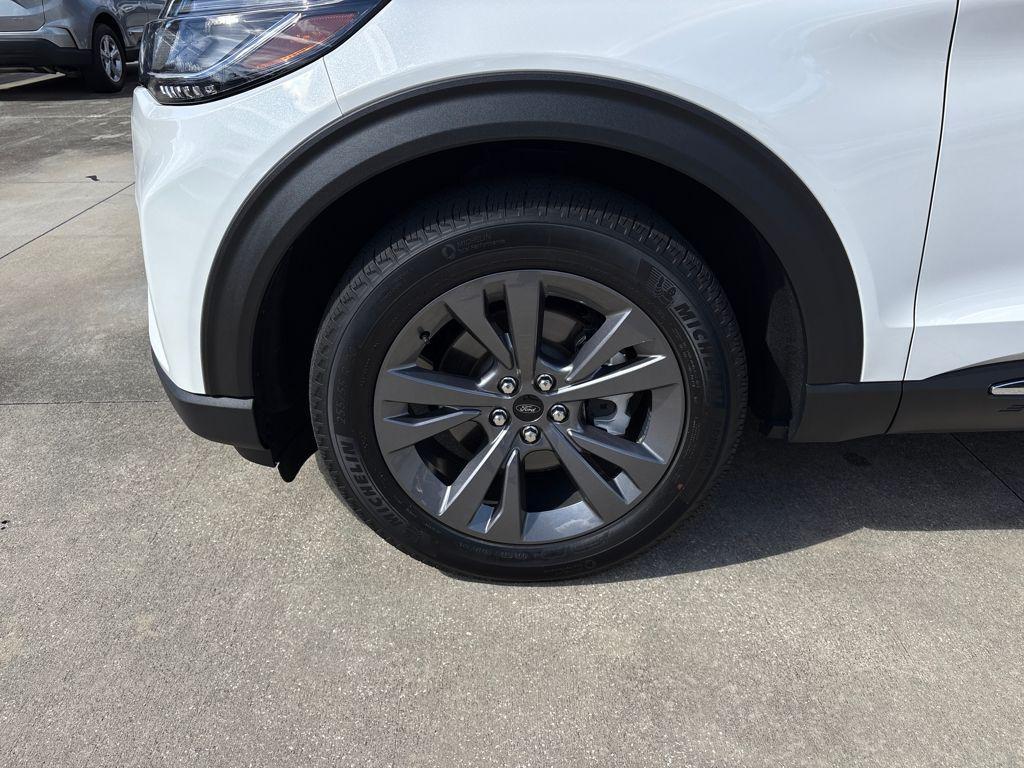 used 2025 Ford Explorer car, priced at $38,000