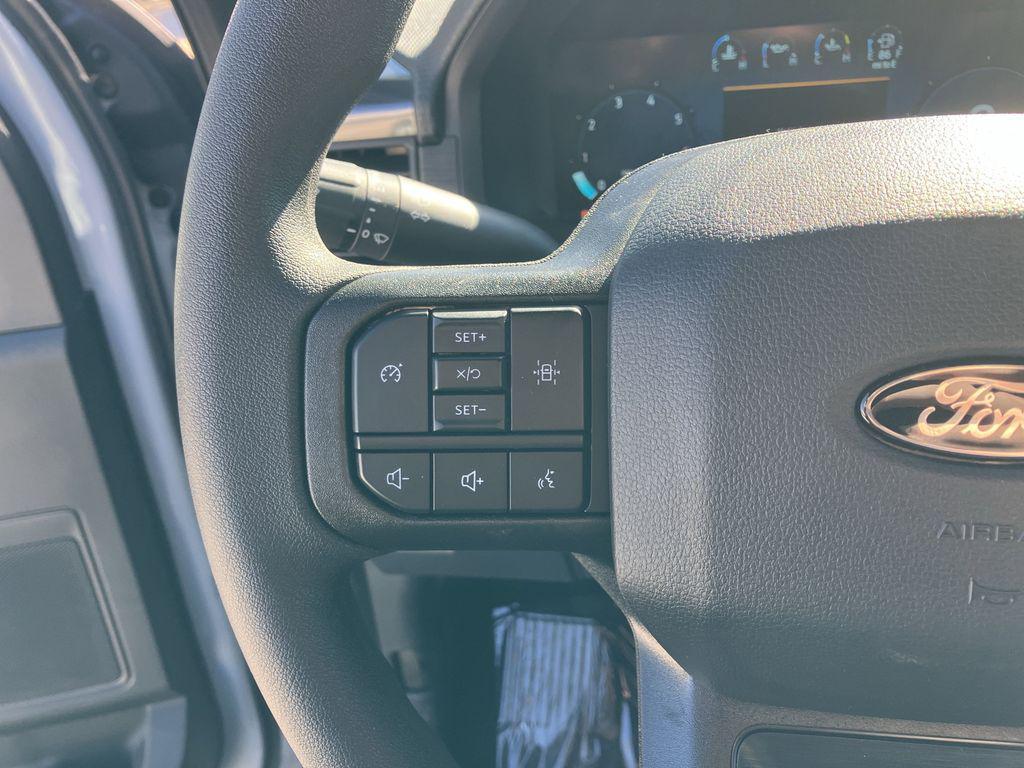 new 2025 Ford F-150 car, priced at $45,992