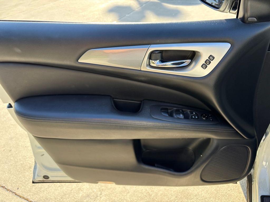 used 2020 Nissan Pathfinder car, priced at $15,500