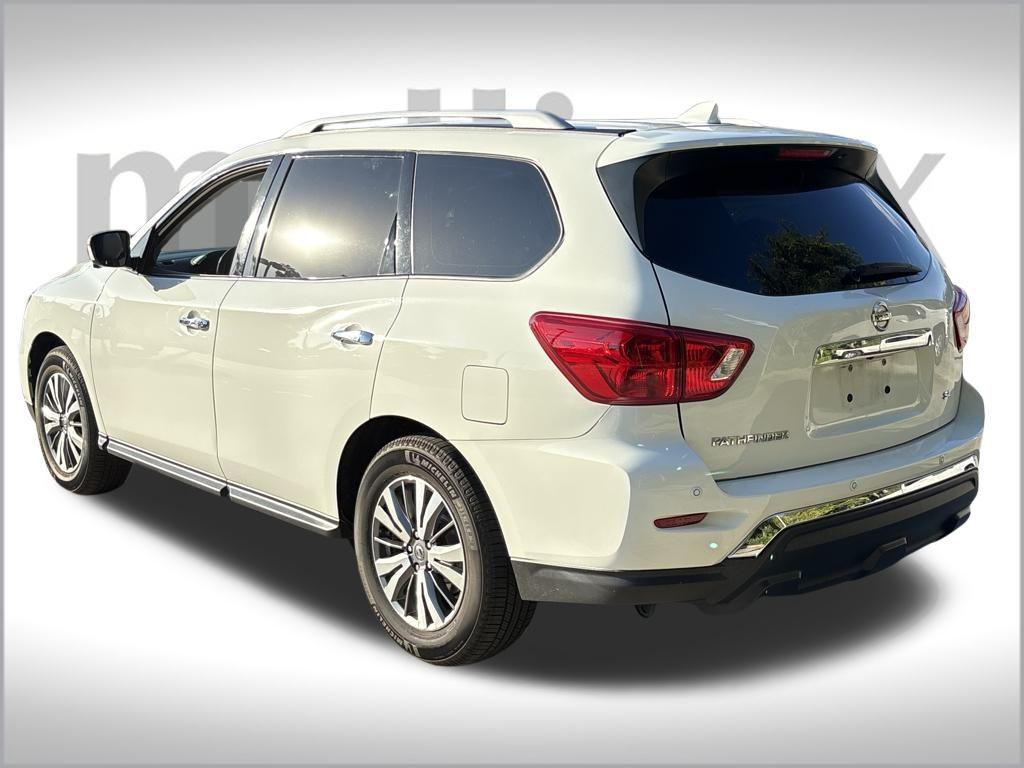 used 2020 Nissan Pathfinder car, priced at $15,500