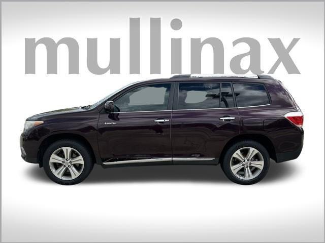 used 2013 Toyota Highlander car, priced at $11,000