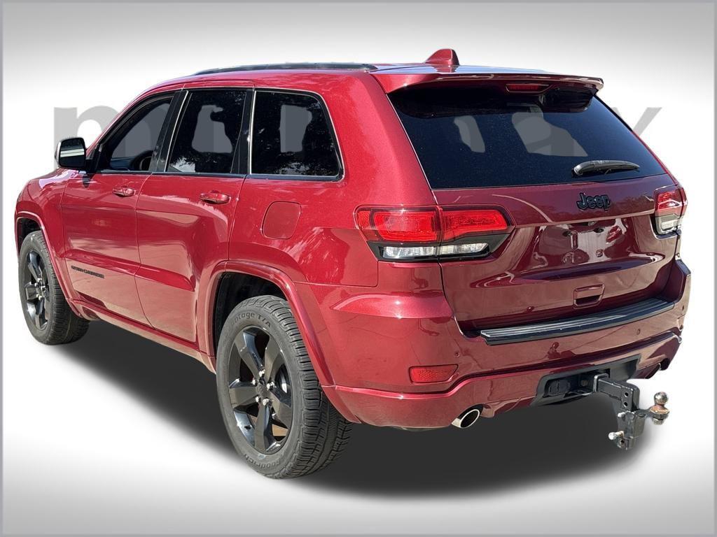 used 2015 Jeep Grand Cherokee car, priced at $16,000